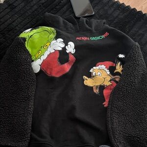 Merry Grinchmas Kids Shirt - Black/fuzzies come off